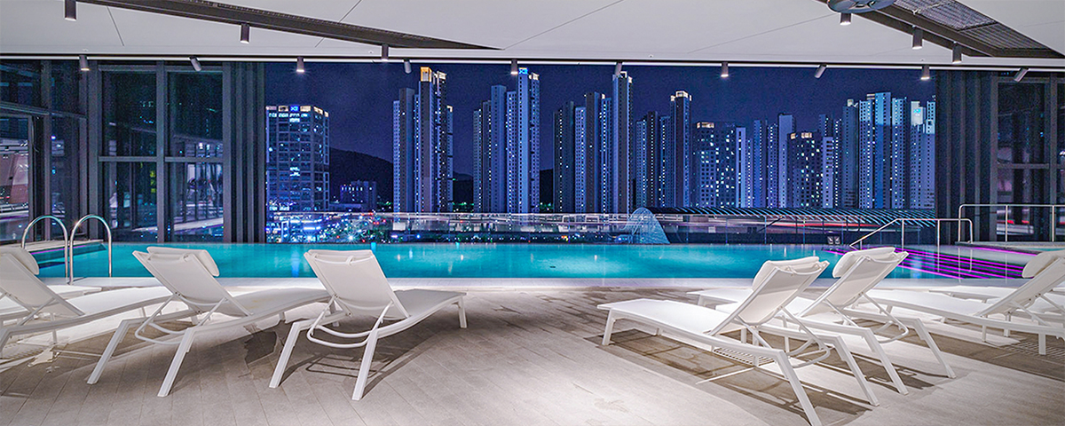 Infinity Pool 이미지1